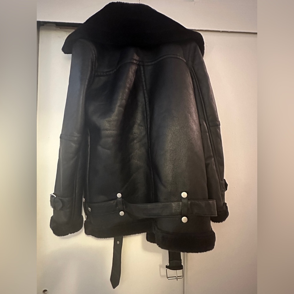 Avec Les Filles Oversized Faux Shearling Biker Moto Jacket Size Small - Picture 11 of 12
